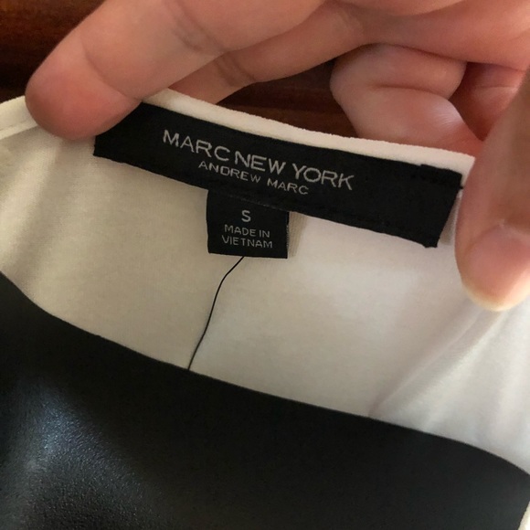 NWT Marc NY size S White Flutter Sleeve Top - Picture 9 of 9